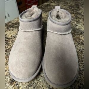 UGGS Ultra Mini